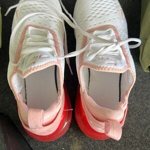 Nike Air Max 270 Gs youth sneakers